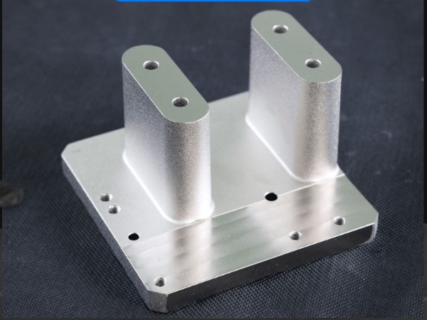 大型五金折彎模具汽車模具電腦鑼加工，來圖來樣定制