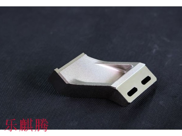 汽車(chē)鋁合金配件