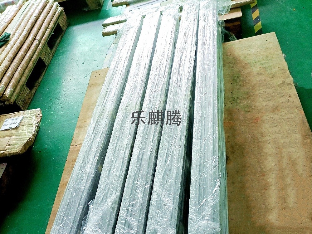 非標(biāo)長條導(dǎo)軌1