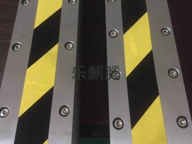 非標(biāo)導(dǎo)軌