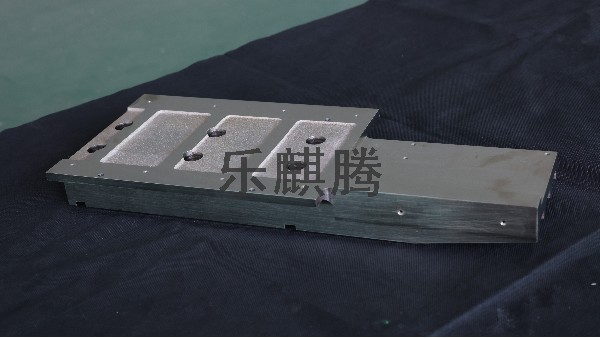 半導(dǎo)體設(shè)備加工