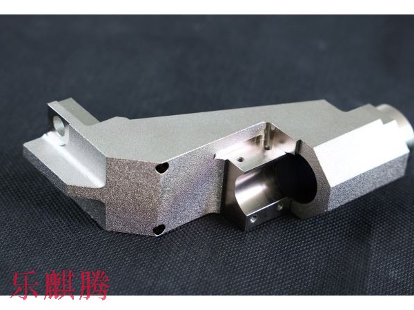 汽車配件CNC定制，汽車覆蓋件模具加工-樂麒騰