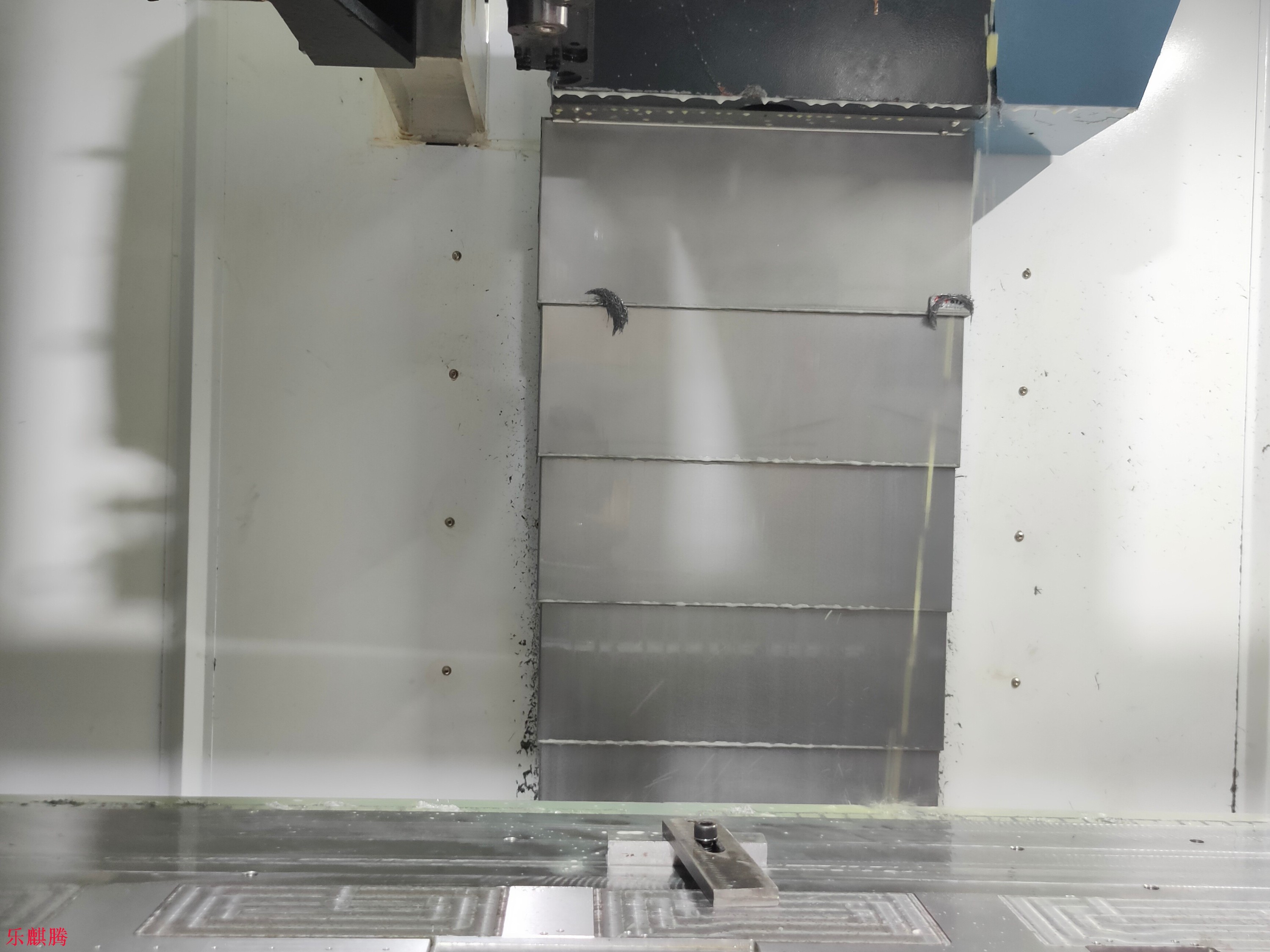 樂麒騰提醒您大型cnc加工有哪些注意事項？